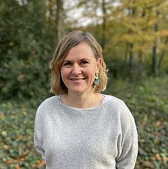 Frau  Anna-Maria Schmitz