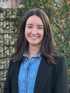 Frau Dr. Lena Radünz